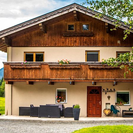 Mountain Lodge Нойкирхен-ам-Гросфенедигер Экстерьер фото