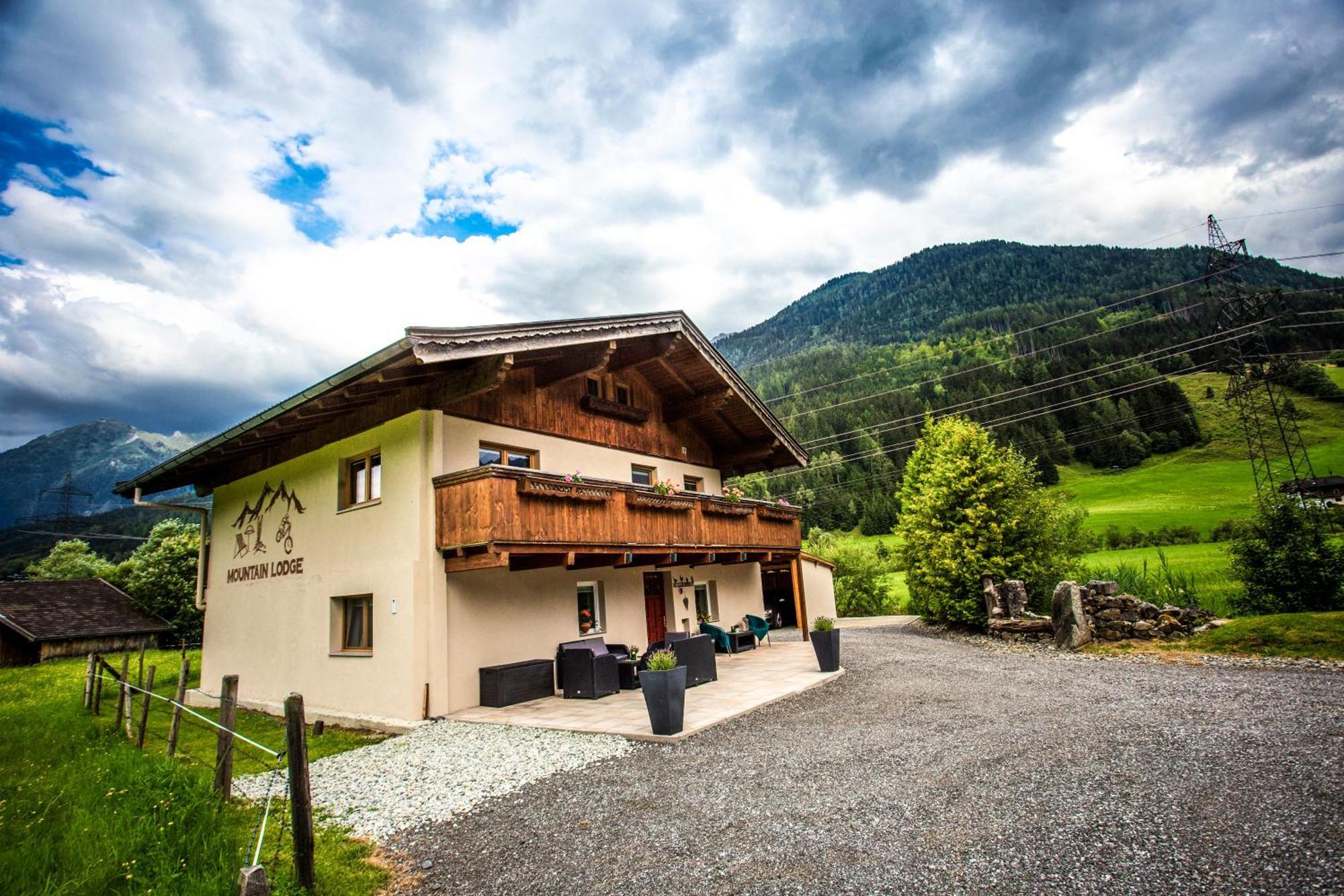 Mountain Lodge Нойкирхен-ам-Гросфенедигер Экстерьер фото