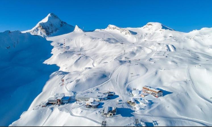 Mountain Lodge Нойкирхен-ам-Гросфенедигер Экстерьер фото
